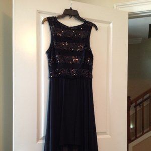 BLACK SEQUINED COCKTAIL DRESS - SIZE 6